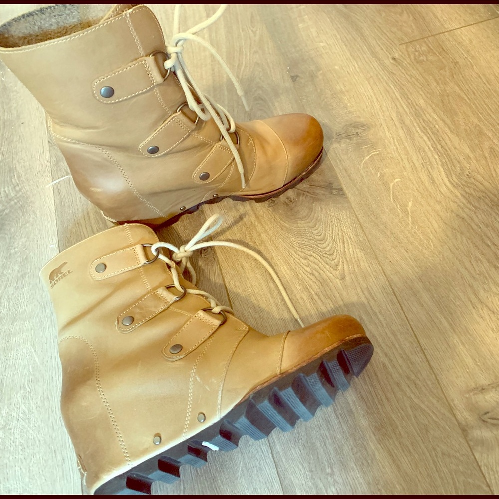 Sorel Joan of Arctic Wedge Mid